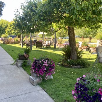 Medicine Creek Winery - Lovely outside space to enjoy some great wines! - Wine Tasting Room Near Me - Olympia, Washington Medicine Creek Winery - Lovely outside space to enjoy some great wines! - Wine Tasting Room Near Me - Olympia, Washington