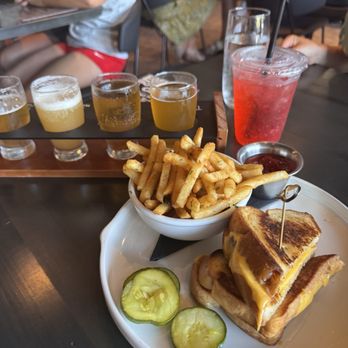 402 eat + drink - American Near Me - Omaha, Nebraska 402 eat + drink - American Near Me - Omaha, Nebraska