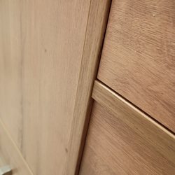 Bath Vanities & Decor
