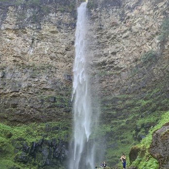 Watson Falls - Immense and breathtaking - Hiking Near Me - Watson Falls, Oregon Watson Falls - Immense and breathtaking - Hiking Near Me - Watson Falls, Oregon