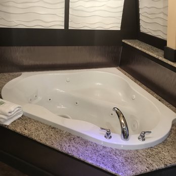 Aztec Ocean Resort - VIP room - Hotels Near Me - Seaside Heights, New Jersey