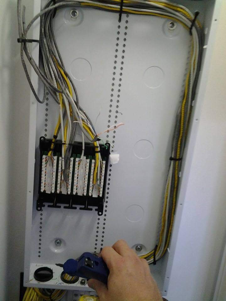 Slide of Dauntless Handymen