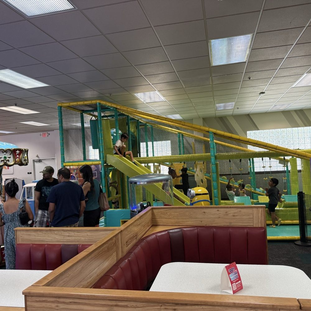 Chuck E. Cheese - Pizza Near Me - Bakersfield, California Chuck E. Cheese - Pizza Near Me - Bakersfield, California
