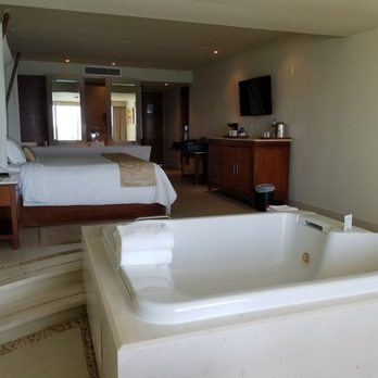 Sun Palace Cancun - Grand level suite - Hotels Near Me - Cancún, ROO