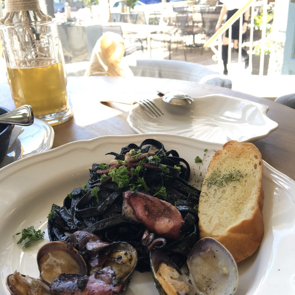 Cannery Cafe - Canadian (New) Near Me - Richmond, British Columbia