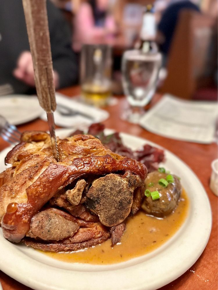 Social spots from Bavarian Grill