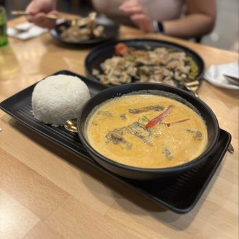 Manaao - "Panang Curry" Gaeng Penang with beef - Thai Near Me - Tustin, California