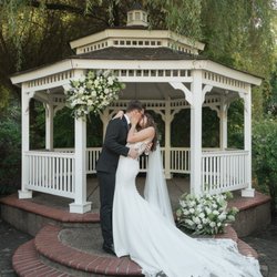 Pearl & Penna Bridal Boutique