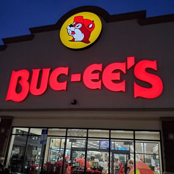 Buc-ee's - Beautiful Entrance - Gas Stations Near Me - Daytona Beach, Florida Buc-ee's - Beautiful Entrance - Gas Stations Near Me - Daytona Beach, Florida