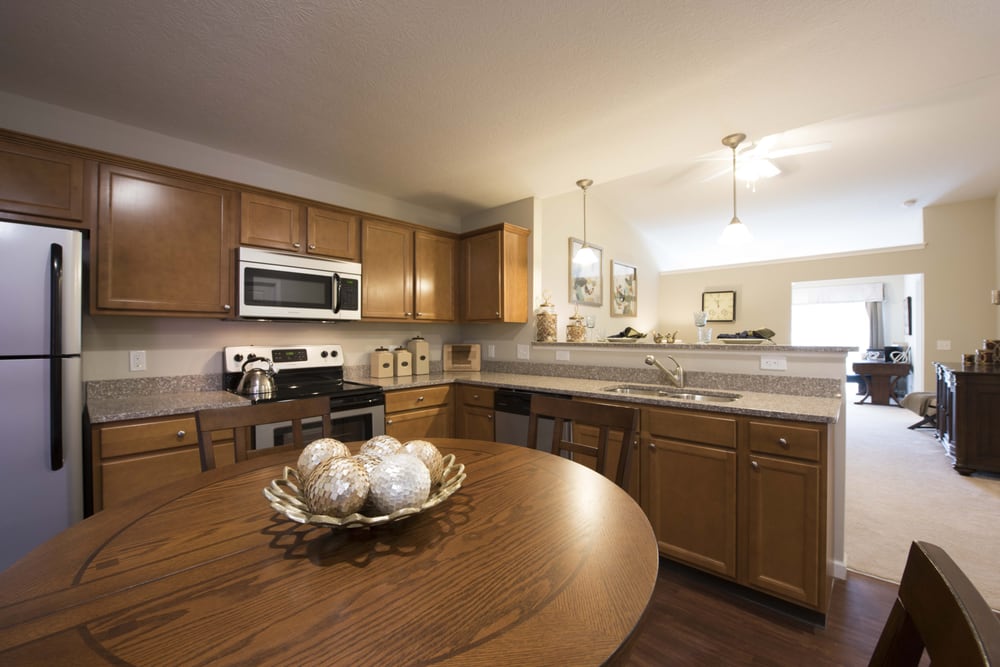 REDWOOD CENTERVILLE Updated September 2024 1435 Redsunset Dr