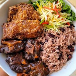 Provo Caribbean Kitchen Express - Oxtail fried chicken and rice combo