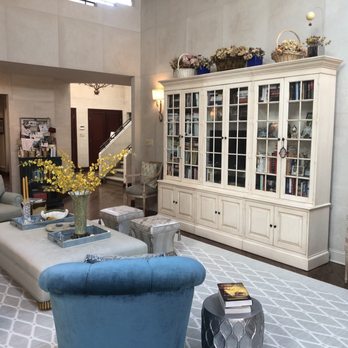 Signature Flooring and Interior - a living room - Flooring Near Me - Melville, New York