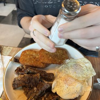 La Cafeteria BK - Breakfast & Brunch Near Me - Brooklyn, New York
