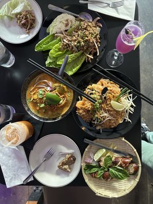 Nua Thai Restaurant and Bar by null