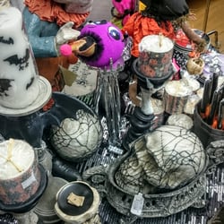 Ghoul Gallery / Trific's