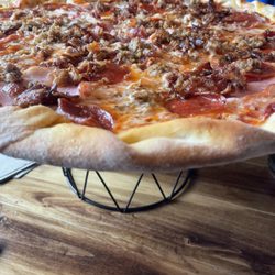 Audrey’s Pizza Oven & FreeFall Brewery