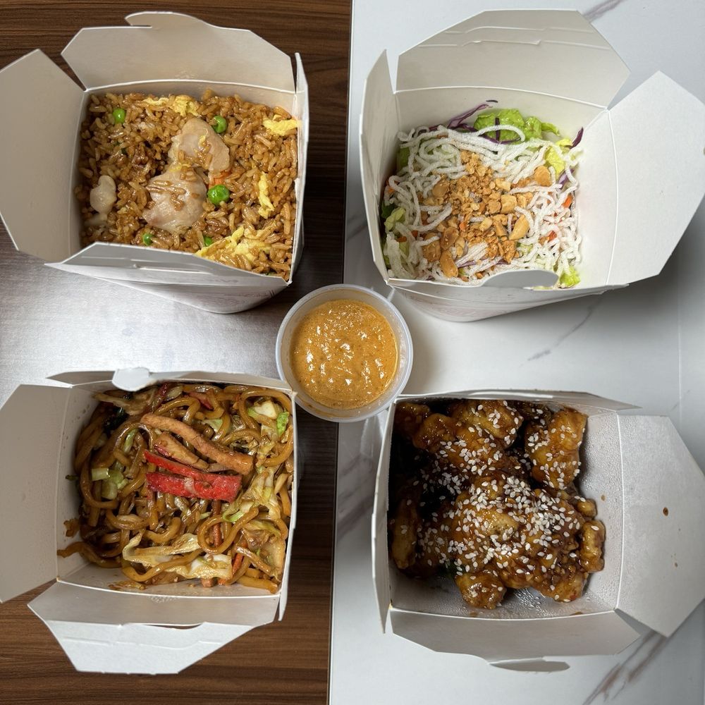 Hunan Restaurant - Fried Rice , Hunan Chinese Chicken Salad Or Tofu Salad , Chow Mein , & Sesame Chicken - Chinese Near Me - Eureka, California Hunan Restaurant - Fried Rice , Hunan Chinese Chicken Salad Or Tofu Salad , Chow Mein , & Sesame Chicken - Chinese Near Me - Eureka, California