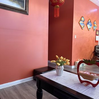 YuYing Massage & Foot Care - Pretty waiting area. - Massage Near Me - Mobile, Alabama YuYing Massage & Foot Care - Pretty waiting area. - Massage Near Me - Mobile, Alabama