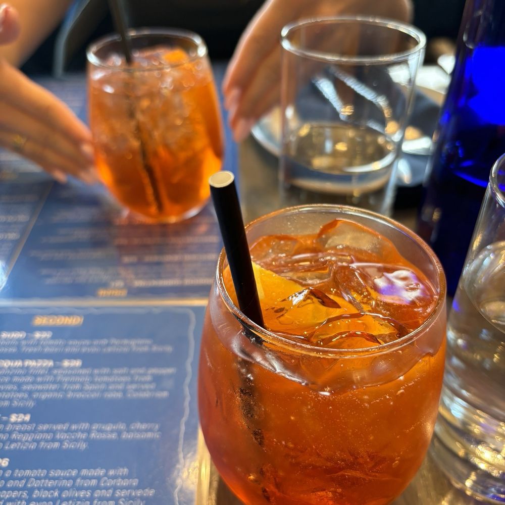 Song E Napule - Rutherford - Aperol Spritz - Pizza Near Me - Rutherford, New Jersey