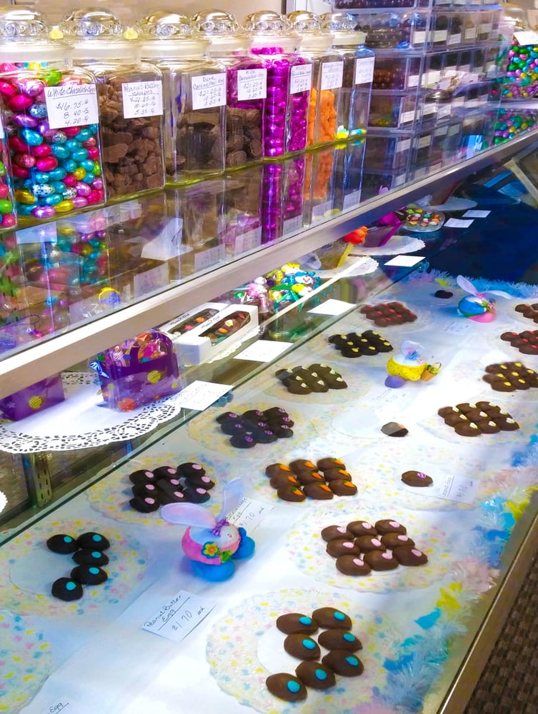 CHRISTIE’S CANDIES AND MINTS Updated August 2024 3139 W Central Ave