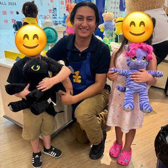 Build-A-Bear Workshop - Toy Stores Near Me - Roseville, California Build-A-Bear Workshop - Toy Stores Near Me - Roseville, California