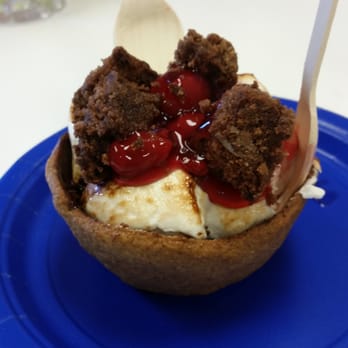 Toasted Mallow - Brownie bomb! - Desserts Near Me - Gilbert, Arizona