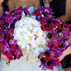 A Cottage of Flowers and Gifts