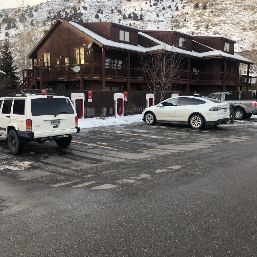 Tesla Supercharger - Only Tesla's pay a penalty for blocking spots???? - EV Charging Stations Near Me - Jackson, Wyoming