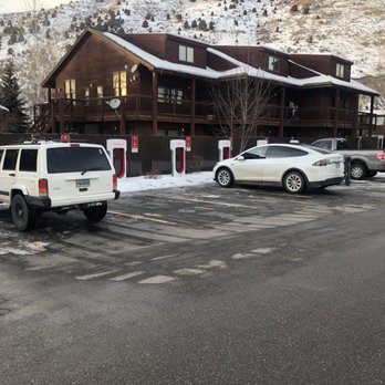 Tesla Supercharger - Only Tesla's pay a penalty for blocking spots???? - EV Charging Stations Near Me - Jackson, Wyoming