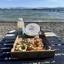 Jiffys Pizza Tahoe Vista - Small build your own pizza...finished with a delightful cannoli and sugar-free vitamin water to cancel out the cannoli of course
