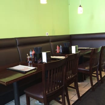 Delicious Pho - Seating by wall - Vietnamese Near Me - Vancouver, British Columbia Delicious Pho - Seating by wall - Vietnamese Near Me - Vancouver, British Columbia