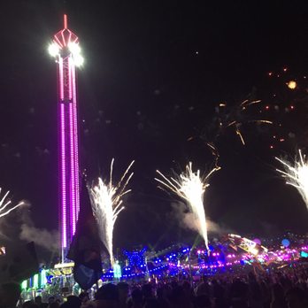 Electric Daisy Carnival - Fireworks while waiting in line!!! - Festivals Near Me - Clark, Nevada Electric Daisy Carnival - Fireworks while waiting in line!!! - Festivals Near Me - Clark, Nevada