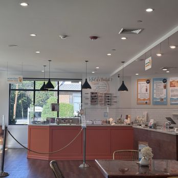 Kurly Kürtősh Café - Desserts Near Me - Nutley, New Jersey