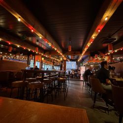 Woodinville Cut Shop - Restaurant