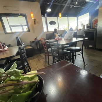 ViVi Pho - Inside - Vietnamese Near Me - Glendale, Colorado ViVi Pho - Inside - Vietnamese Near Me - Glendale, Colorado
