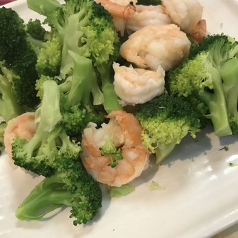JR Asian Fusion - Shrimp and broccoli from the steamed diet menu. Fresh and good! - Asian Fusion Near Me - Long Beach, New York