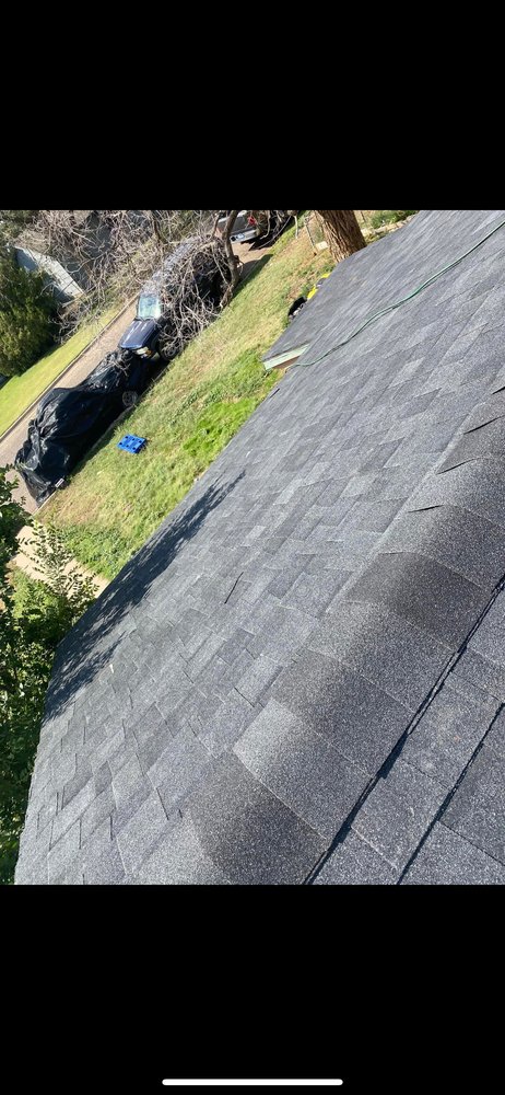 Slide of Lira Roofing