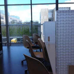 Københavns Universitet Det Humanistiske Fakultetsbibliotek - Always available seats in the library.