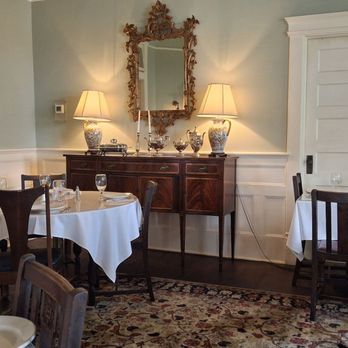 Beaver House Restaurant - Bed & Breakfast Near Me - Statesboro, Georgia