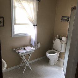 Arbogast Inn - Bathroom