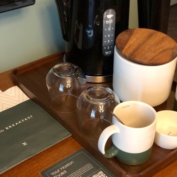 The Hoxton - Selection of organic tea and coffee. Breakfast to go. - Hotels Near Me - Chicago, Illinois The Hoxton - Selection of organic tea and coffee. Breakfast to go. - Hotels Near Me - Chicago, Illinois