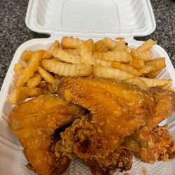 Golden House - 4 Pieces Chicken Wings Special