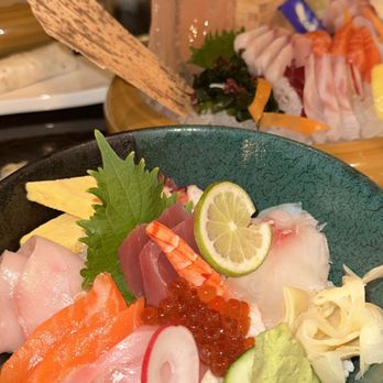 Toni's Sushi Bar - Chirashi and Sashimi Deluxe - Japanese Near Me - Miami Beach, Florida Toni's Sushi Bar - Chirashi and Sashimi Deluxe - Japanese Near Me - Miami Beach, Florida