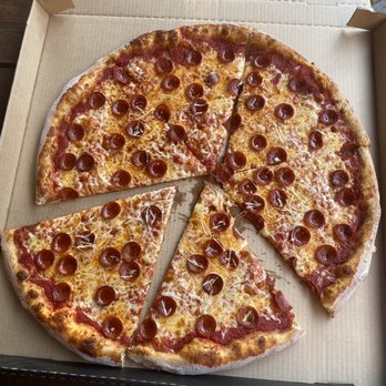 The Thirsty Sasquatch - Pepperoni Pizza - Pubs Near Me - Vancouver, Washington The Thirsty Sasquatch - Pepperoni Pizza - Pubs Near Me - Vancouver, Washington