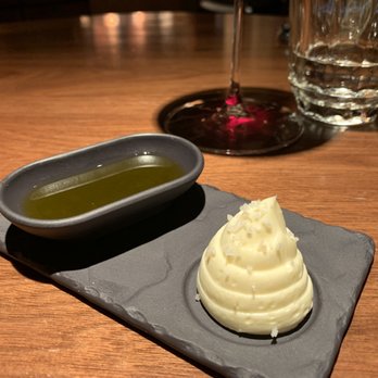 Alma - Special butter and olive oil - Portuguese Near Me - Lisbon, 11 Alma - Special butter and olive oil - Portuguese Near Me - Lisbon, 11