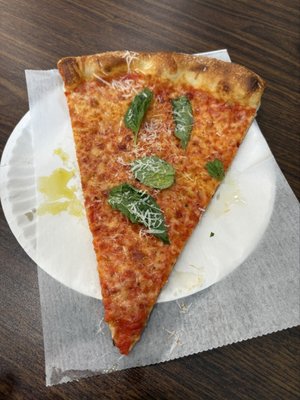 Lucia Pizza Of UES by null