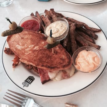 Ocho - Cubano - Lounges Near Me - San Antonio, Texas