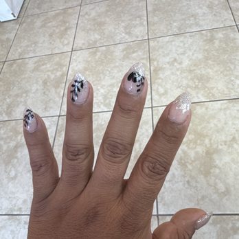 Bedazzled Nails & Bar - What I got. I wish I had time to make someone redo them but I barely make enough time to come do my nails every 4 weeks - Nail Salons Near Me - Parker, Colorado