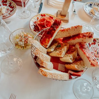 Carbone Vino - Appetizers - 3 different breads (garlic, pizza), salami & picked cauliflower - Italian Near Me - Dallas, Texas Carbone Vino - Appetizers - 3 different breads (garlic, pizza), salami & picked cauliflower - Italian Near Me - Dallas, Texas