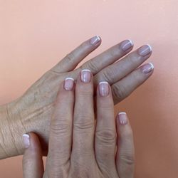 Gloss + Glow Nails Bar